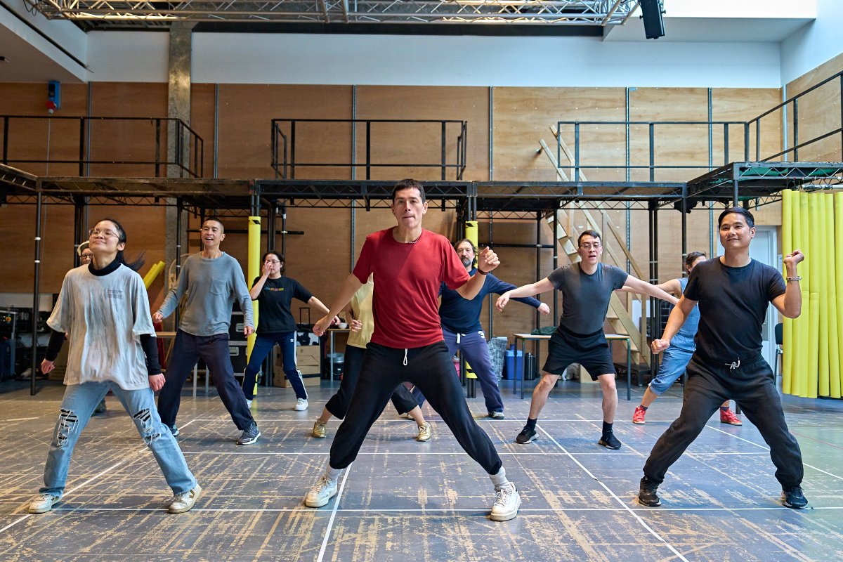 crucibletheatre's tweet photo. Here’s a first look in the rehearsal room for #TheGoodPersonOfSzechwan!

With @LyricHammer and @weareETT, Brecht’s play is reimagined in a new version by @NinaSegal, directed by @acylau, opening on Sat 11 Mar.

📸 - Manuel Harlan

All photos here: https://t.co/tvuS81A3eD https://t.co/i3u8xqd79i