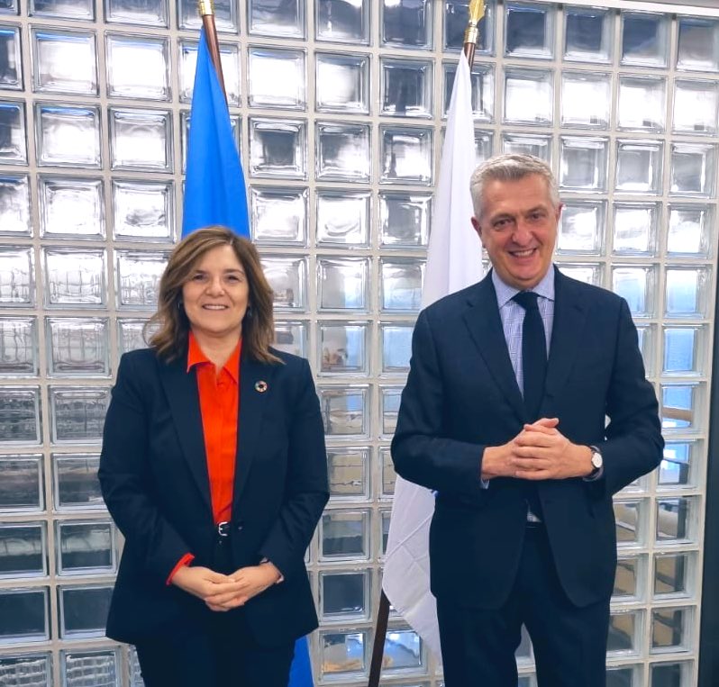 PiliCancela's tweet photo. Excelente reunión con Filippo Grandi, Alto Comisionado de Naciones Unidas para los Refugiados

#ACNUR es un socio humanitario prioritario para la @CooperacionESP 

🇪🇸reitera su compromiso con @Refugees y nuestro apoyo a los pactos globales de migraciones y de #refugiados https://t.co/r08koTlhix