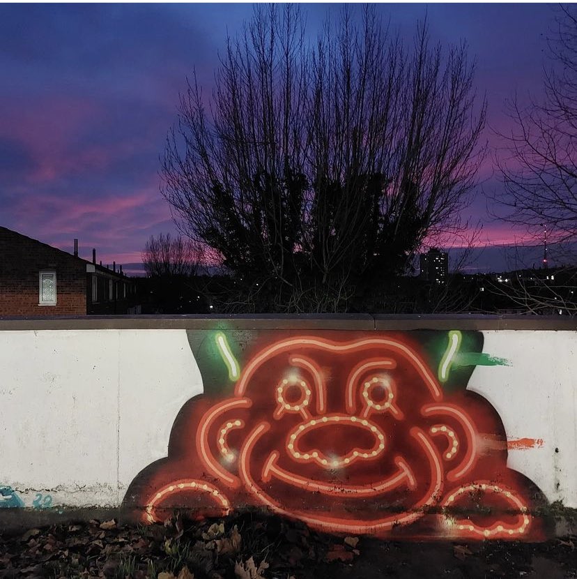 lovestreetart22's tweet photo. Nighttime neon magic by Fat Cap Sprays in Penge, London (Photo by Ldn_Calling_Blog)
#StreetArt #FatCapSprays #London #NeonArt https://t.co/qqG43glovd