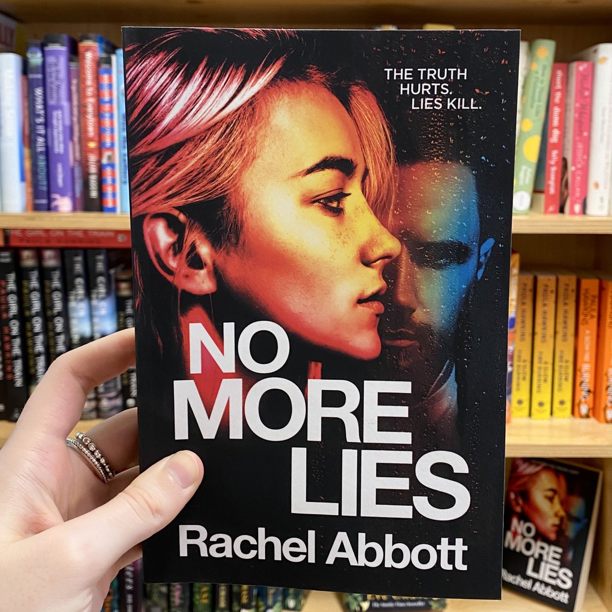 Two brilliant books publishing today! #TheBestDaysOfOurLives and #NoMoreLies - one filled with hope and heartache, the other with secrets and suspense. Congratulations @LDiamondAuthor and <a href="/RachelAbbott/">Rachel Abbott</a>!