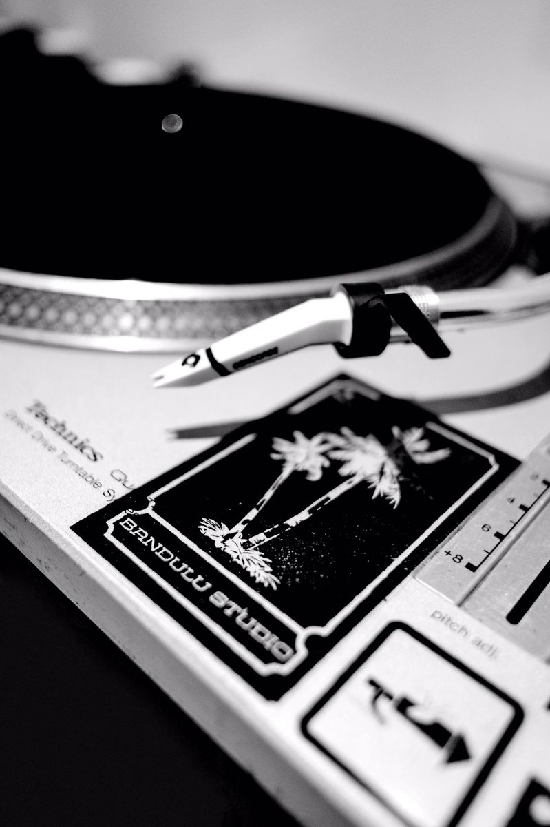 L'ENTOURLOOP tweet media