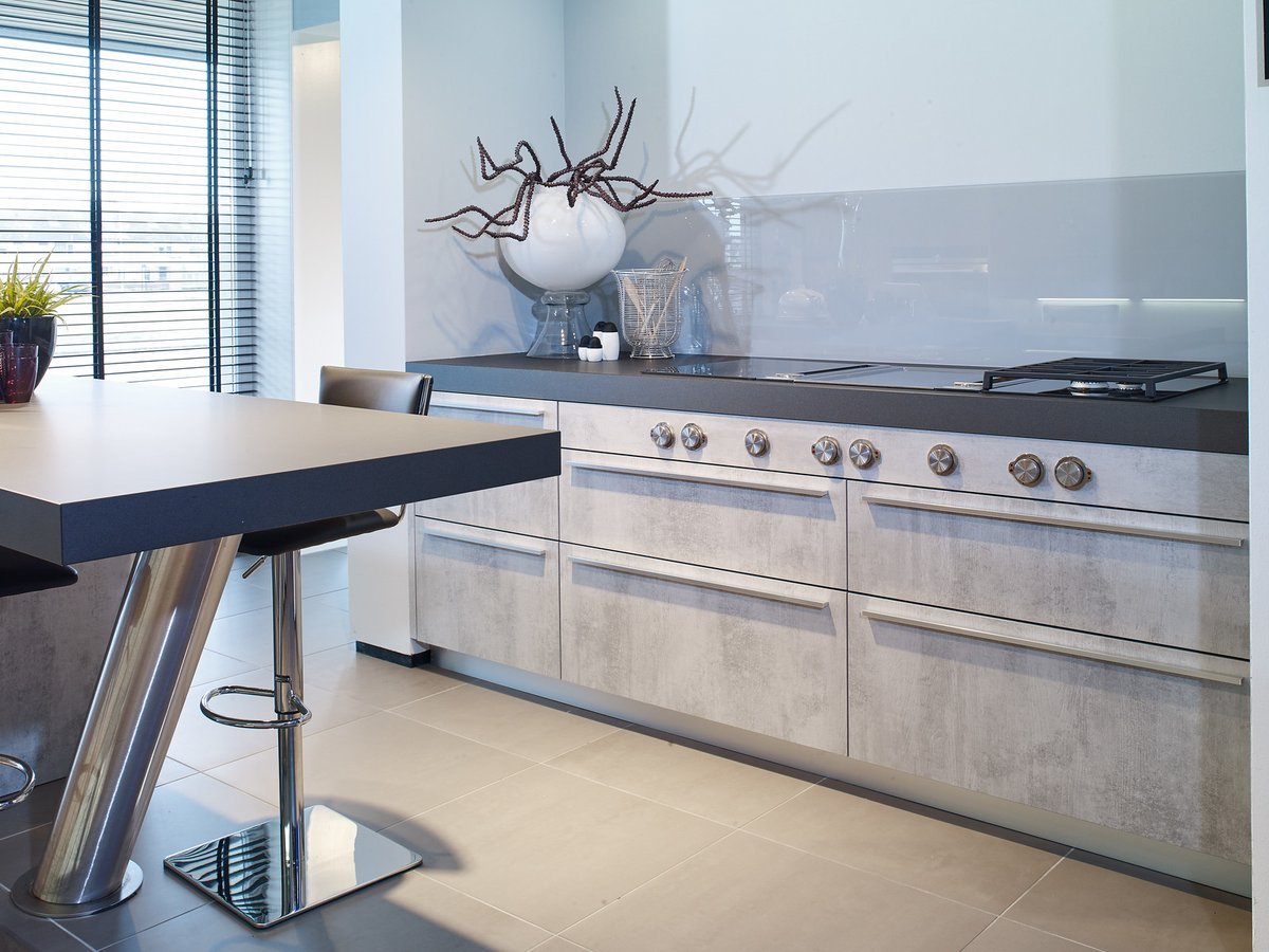 TielemanKeukens's tweet image. #Showroomaanbiedingen: wegens nieuwe collecties hebben we weer showroomkeukens in de aanbieding. Bekijk alle specificaties van deze keukens: bit.ly/3I8gEIX. Maak een afspraak om deze mooie aanbiedingen te bewonderen of te reserveren: bit.ly/3zCKYbi