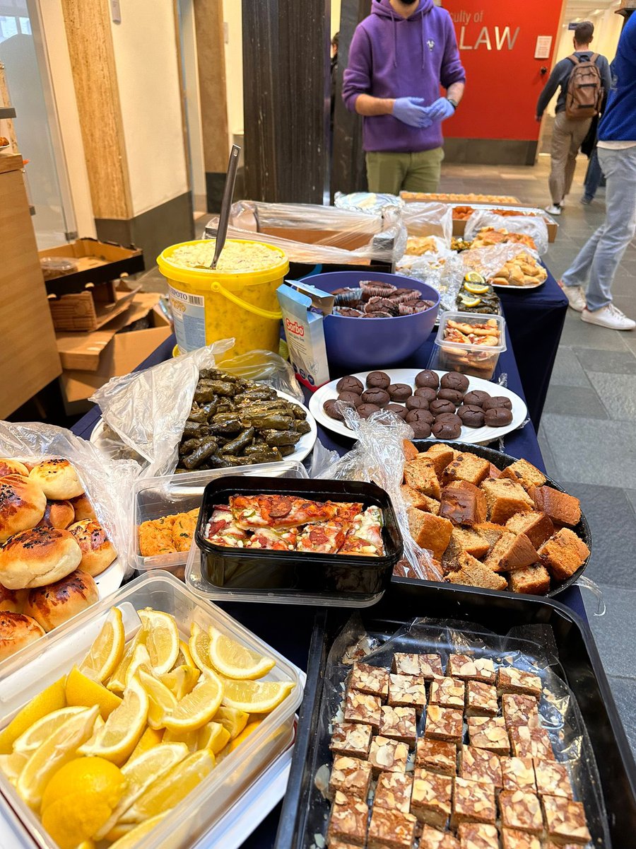 lawinmaastricht's tweet photo. Foodfundraising for Syria and Turkey at our faculty. Come and get some delicious food! All donations go to giro555 https://t.co/PtYU1pGS4M