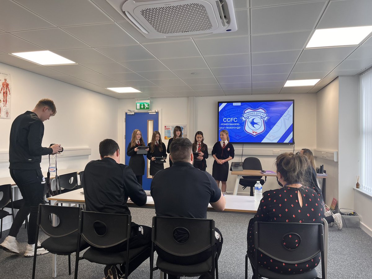 ChrisHallPE's tweet photo. Our @CyresYr7 girls pitching their amazing presentation to the @CCFC_Foundation @StCyresSchool the girls have done themselves and the school proud!!! https://t.co/3tUg7Zg0Yu