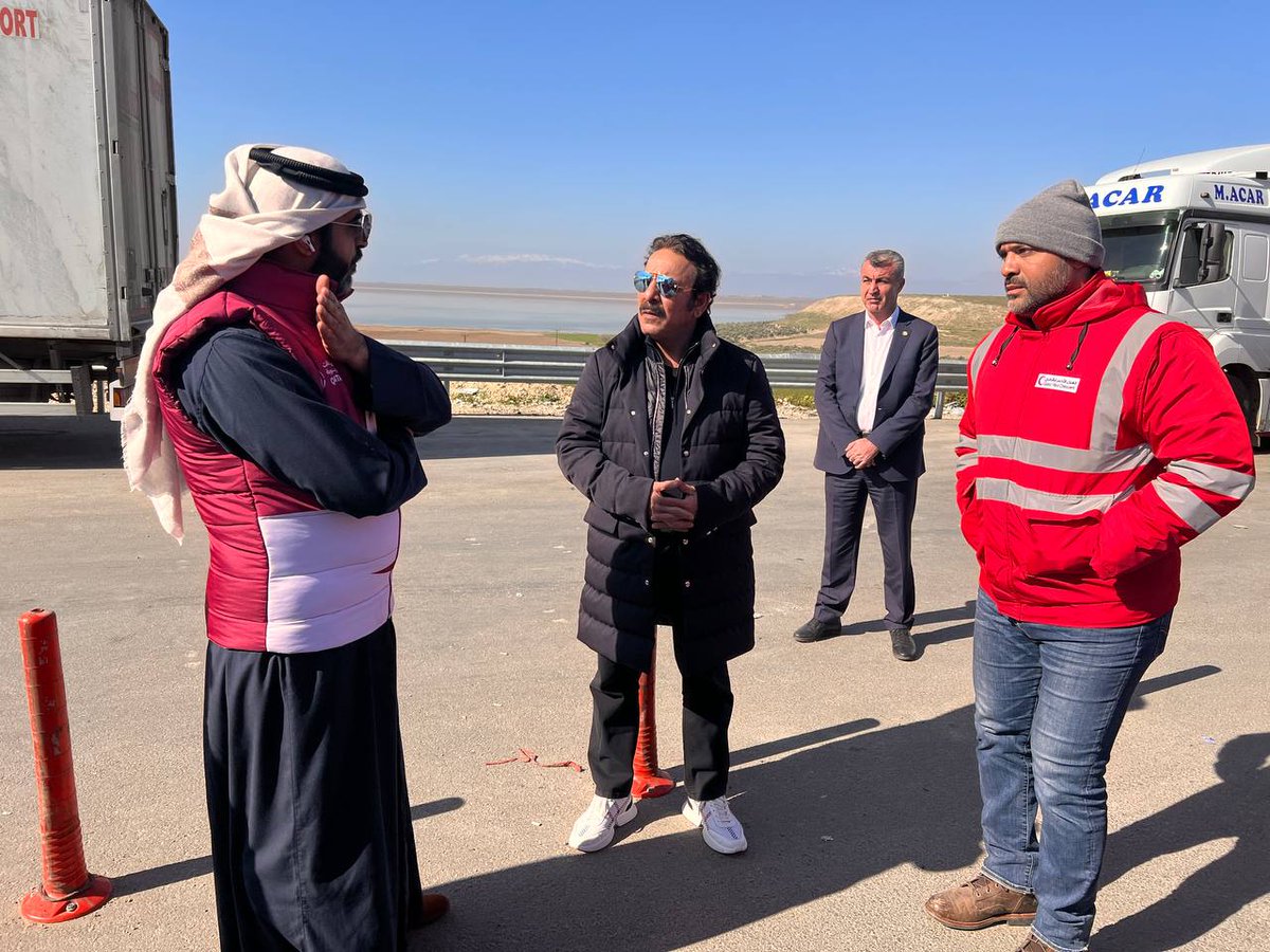 saad_binhamad's tweet photo. #قطر_الخير
Exclusive this early morning
A huge relief containers arrived at the #earthquake borders for syria and turkey from qatar's gov and people asking allah to relieve affected people in that area
#قطر_تغيث_سوريا_تركيا# https://t.co/XW1EQVz4sn