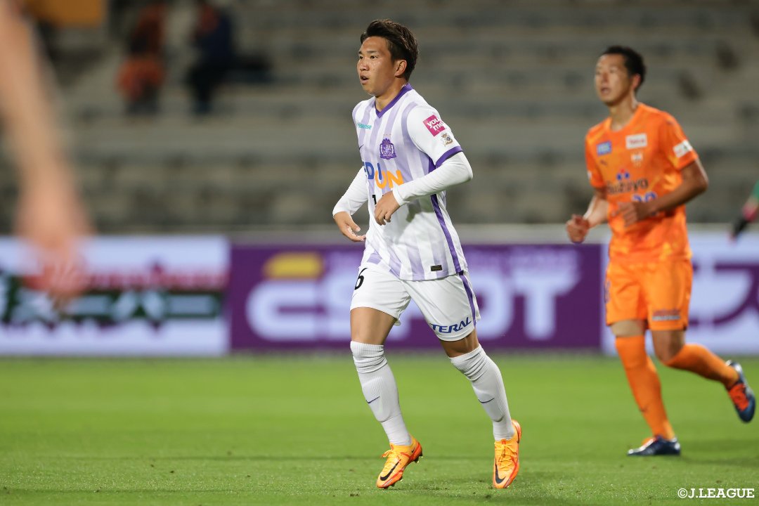 J_League's tweet photo. 🎂HAPPY BIRTHDAY🎂

本日2月17日は
北海道コンサドーレ札幌
浅野雄也 選手の26歳の誕生日です🎉

浅野選手、
おめでとうございます㊗️

@consaofficial
@asano4nan https://t.co/vTjCVTQOiH