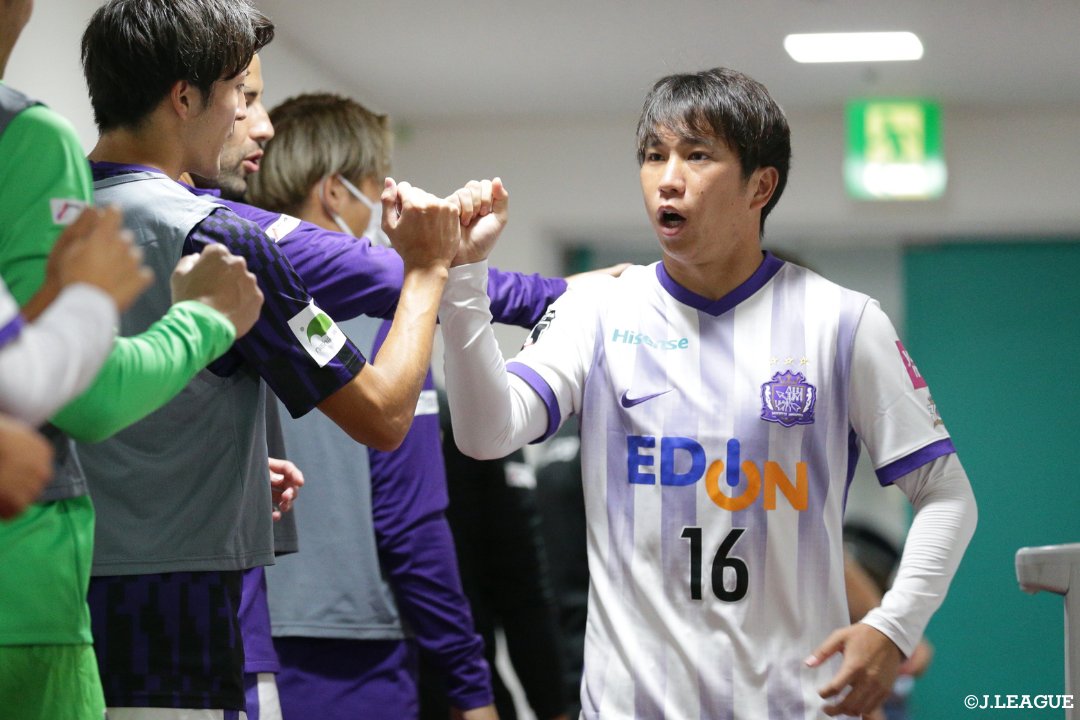 J_League's tweet photo. 🎂HAPPY BIRTHDAY🎂

本日2月17日は
北海道コンサドーレ札幌
浅野雄也 選手の26歳の誕生日です🎉

浅野選手、
おめでとうございます㊗️

@consaofficial
@asano4nan https://t.co/vTjCVTQOiH