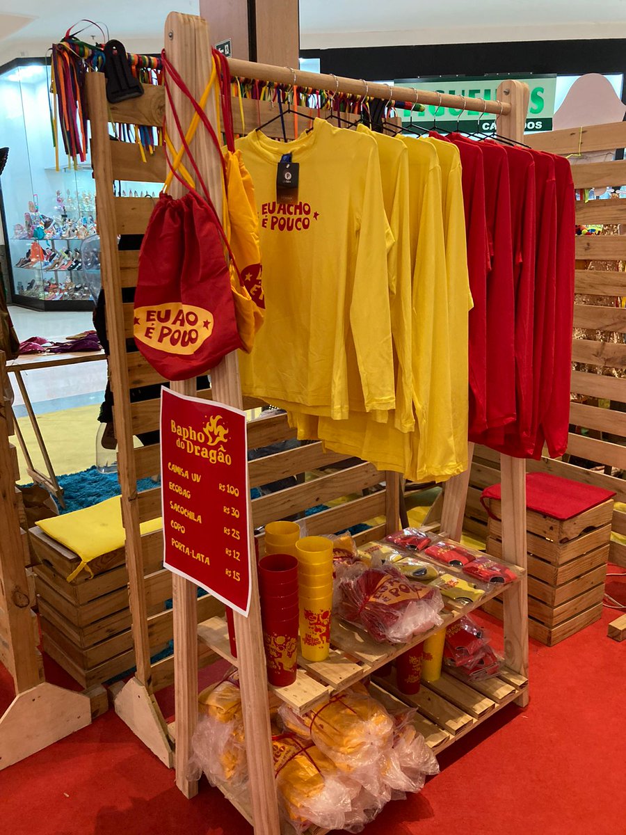 blocoachoepouco's tweet photo. Nação ❤️💛, o 🐉 tá na feira Taca Mais Folia do Shopping Tacaruna! Produtos do #EuAchoéPouco à venda:
🔴 Ecobag amarela: R$ 30
🟡 Sacochilha vermelha/amarela: R$ 25
🔴 Copo vermelho/amarelo: R$ 12
🟡 Blusa UV: R$ 100
🔴 Porta-lata: R$ 15
💥
#SigaODragão 
#AGentequeNãoArredaoPé https://t.co/XS8azSsouc
