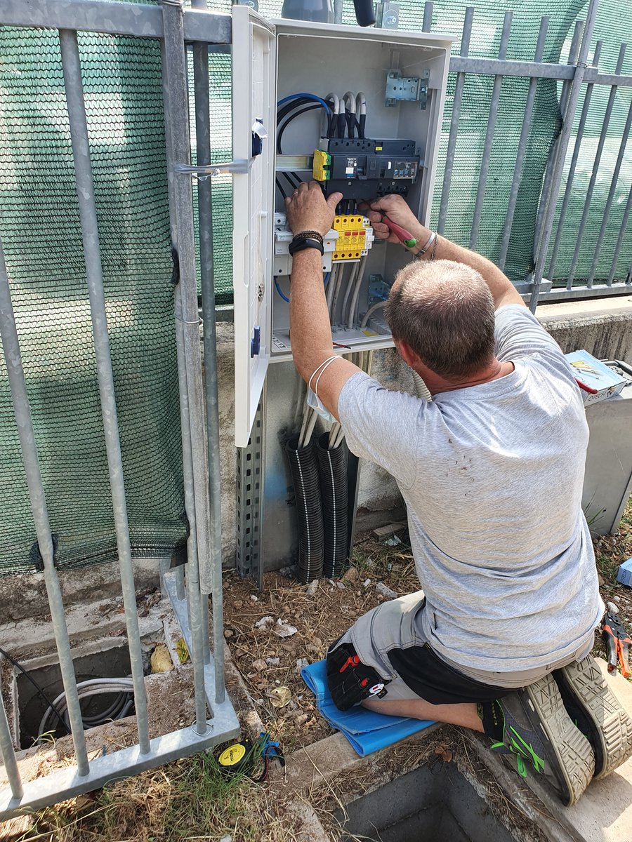 Lumaverona's tweet photo. Completamento impianti elettrici ed illuminazione interna ed esterna Centro Parrocchiale “NOI” – Marchesino di Buttapietra (VR) ➡️ https://t.co/35p3udfldL
#lumaimpiantielettrici #ahevision #verona #impiantielettrici #led #relamping https://t.co/9DJeuZvpp3