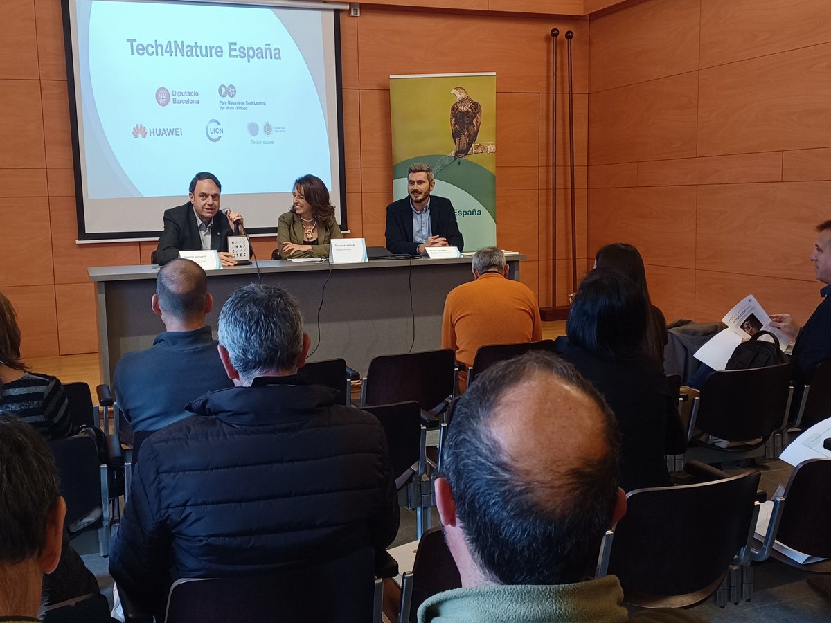 xarxadeparcs's tweet image. Presentem el projecte #Tech4Nature amb @IUCN_Med i @HuaweiMobileESP al #ParcSantLlorenç