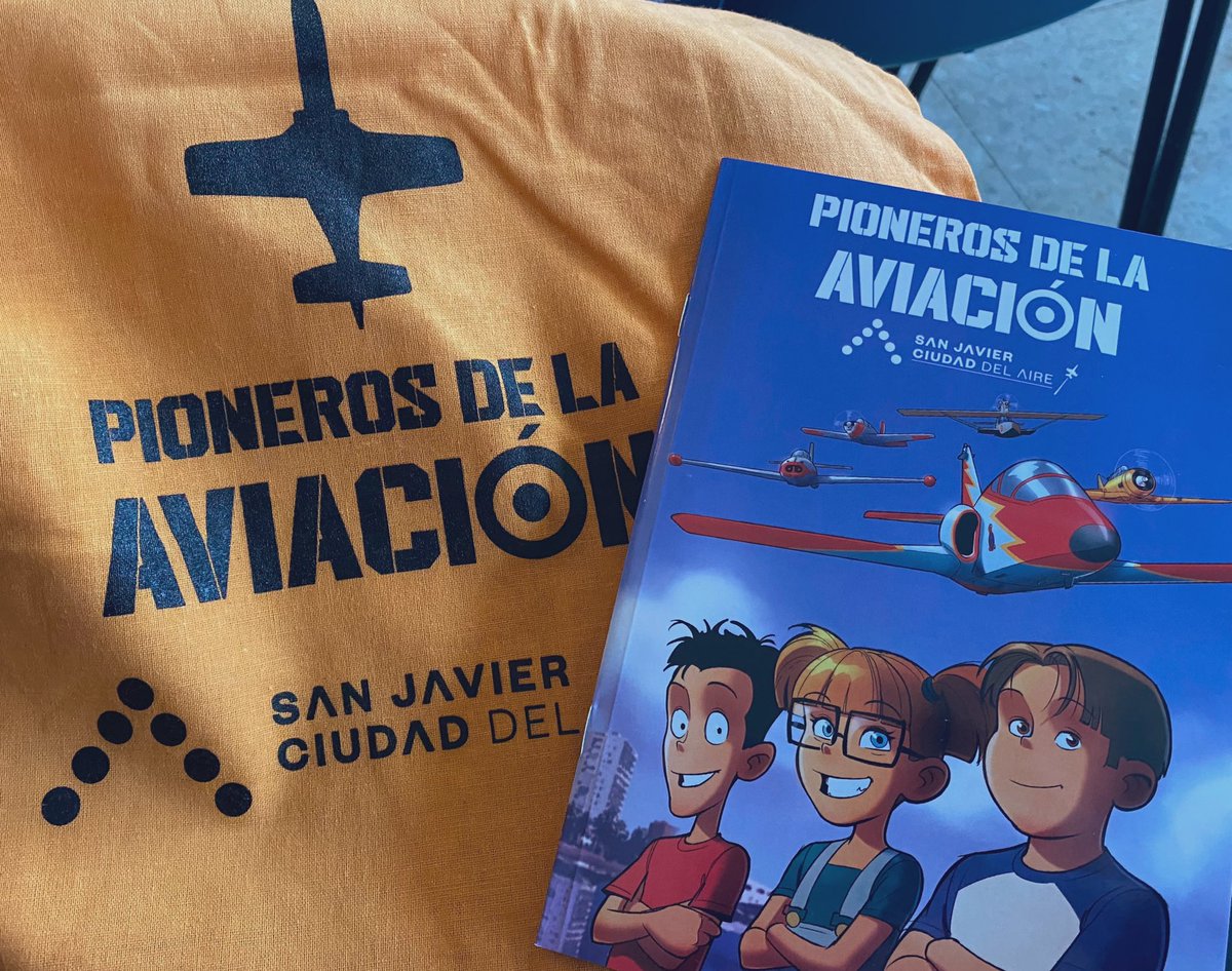 ErasmusLiderEsc's tweet photo. @CarlosMeziat nos presenta el programa 🎖️“Pioneros de la aviación”🛩️ que surgió en su centro @CeipMirador en 📍San Javier.
⭐️Todo un ejemplo de buenas prácticas para la comunidad educativa a nivel regional.🤩
➡️Liderazgo escolar para emprender un proyecto de éxito.✈️ https://t.co/2F4LzdCt2V