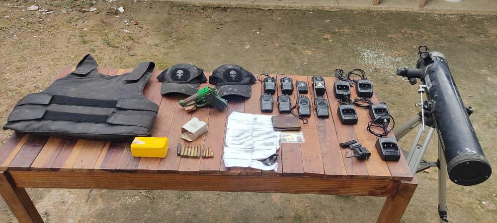 arparrayarza's tweet image. 🇻🇪#Integrados || #FANB y OSC desplegados en todas las montañas del estado #Aragua, en labores de búsqueda, rastreo y corte de la actividad delincuencial. Venezuela es territorio de Paz!