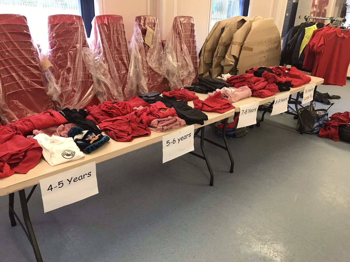CraigfelenP's tweet photo. ECO Squad have set up ready for our uniform and toy shop @CwtchCraigfelen ! Open from 3pm to all families #cfpeco #cfpcomm https://t.co/ez9NgAJ4bY