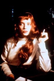 Uma Thurman from her debut film KISS DADDY GOODNIGHT (1987)
Odd movie that seems to be made up of disparate threads, but Thurman already radiates sensuous confidence in the role. Haven't seen this since it first came out.
#umathurman #80sCinema #HorrorFam