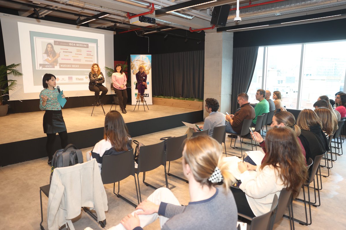 masterMBAe3's tweet photo. La semana pasada vivimos un enriquecedor jueves de #emprendimiento en compañía de @hazifundazioa.
Jornada #ONEKIN en la @BAT_Tower 😍
¡Os dejamos algunas imágenes!
#upvehu #emprender #máster #MBAe3 https://t.co/J1EqrFJVMh