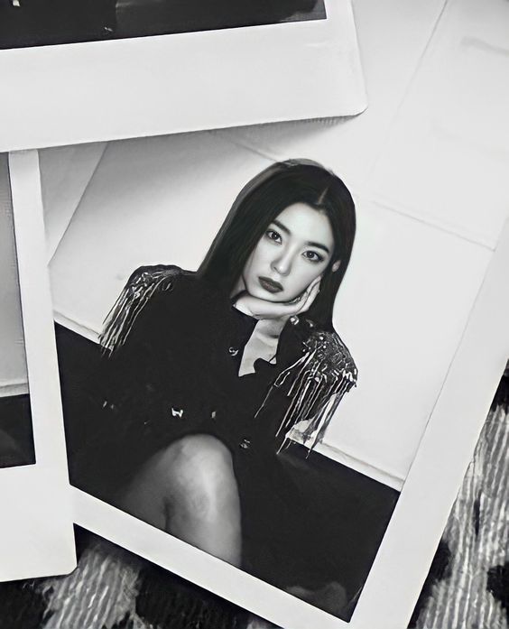 picsofirene's tweet photo. 🖤 https://t.co/VFFkuPSs77