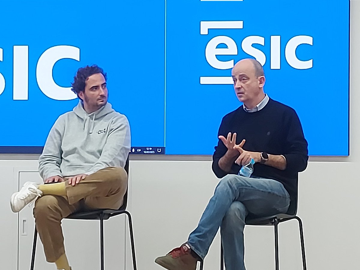 JPablo_Arrieta's tweet photo. "Los emprendedores que más dinero ganan ahora mismo, nunca lo tuvieron como objetivo prioritario en sus vidas". Alejandro Vesga, director de la revista @emprendedores en #MEETESIC de @ESICEducation. https://t.co/mcWq657sjB