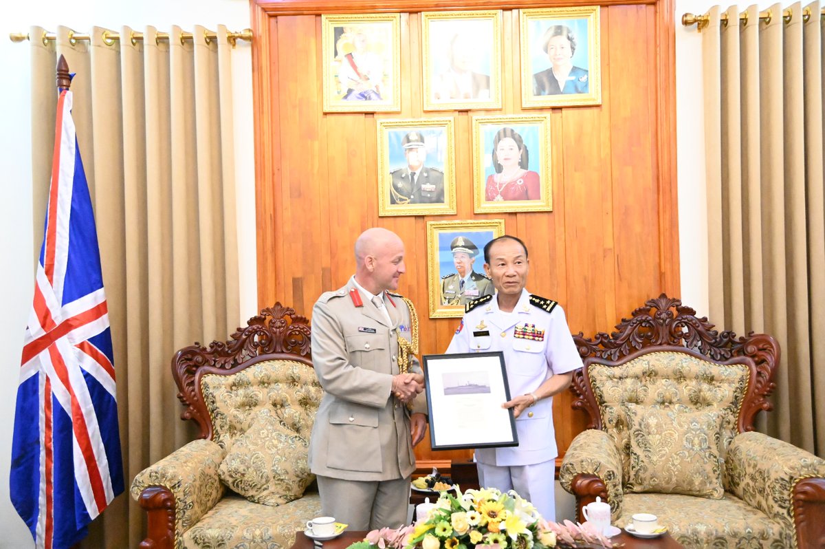 ukincambodia's tweet photo. [2/2] Vice Admiral Ouk welcomed the first UK ship to Cambodia in 65 years as a new chapter in defence cooperation. Commander Michael Proudman thanked Cambodia for its friendly welcome and hospitality and agreed to explore more collaboration in the future. 🇬🇧🇰🇭

#UKKH70 https://t.co/YF0KNzonRz