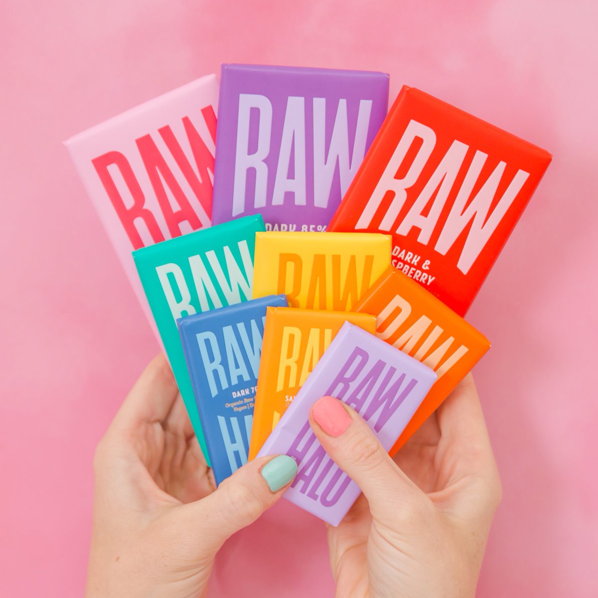 🌟#Competition Time🌟 Who'd like to win a bundle of <a href="/RawHaloUK/">Raw Halo</a> dreamy vegan chocolate?
To enter:
1. Follow <a href="/RawHaloUK/">Raw Halo</a>
2. Like and RT this post
T&amp;Cs: UK Only, Ends 28/02. Prize = 10 Bar bundle
#Prize #Giveaway #Vegan