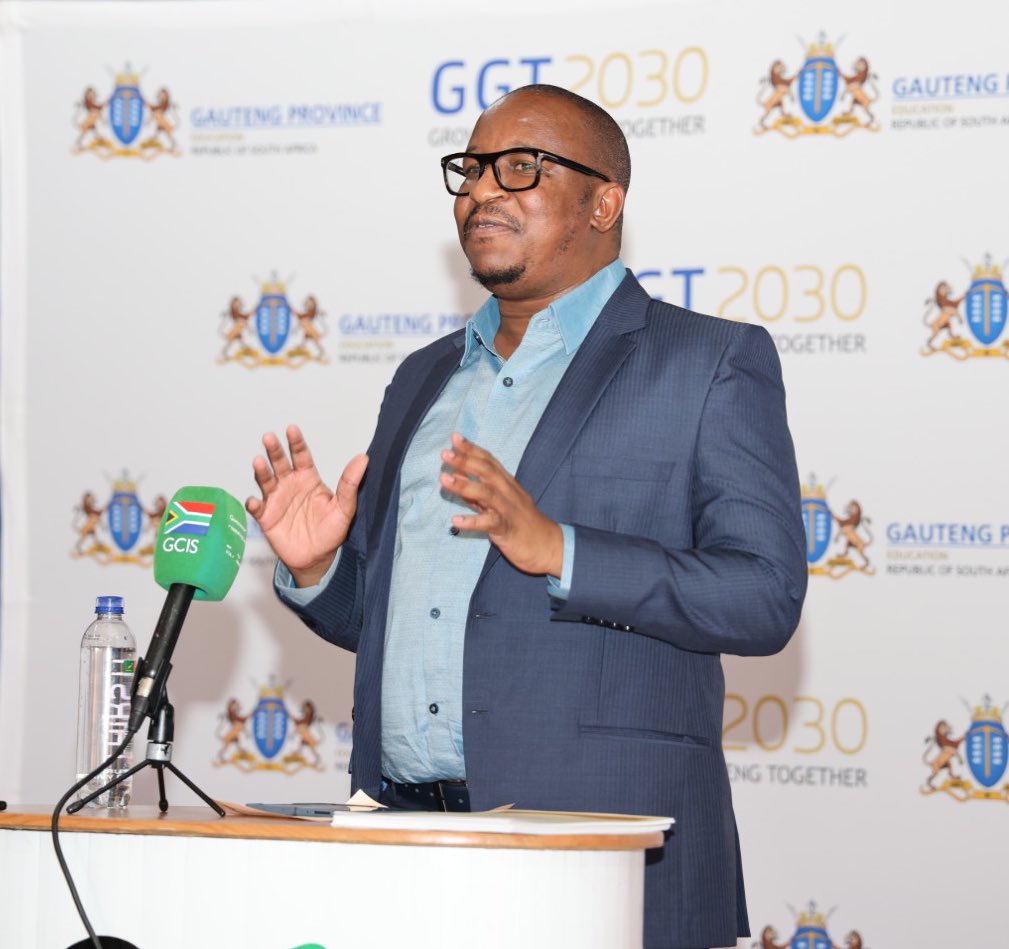EducationGP1's tweet photo. [WATCH]: @EducationGP1 MEC @matomekopano gave a keynote address today at the @PanSALB &amp; @GautengSACR certificate of excellence in languages handover at Ekurhuleni School for the Deaf. The MEC advocated for multilingual education. #LanguageActivismMonth #GrowingGautengTogether https://t.co/l3D0buFN8D