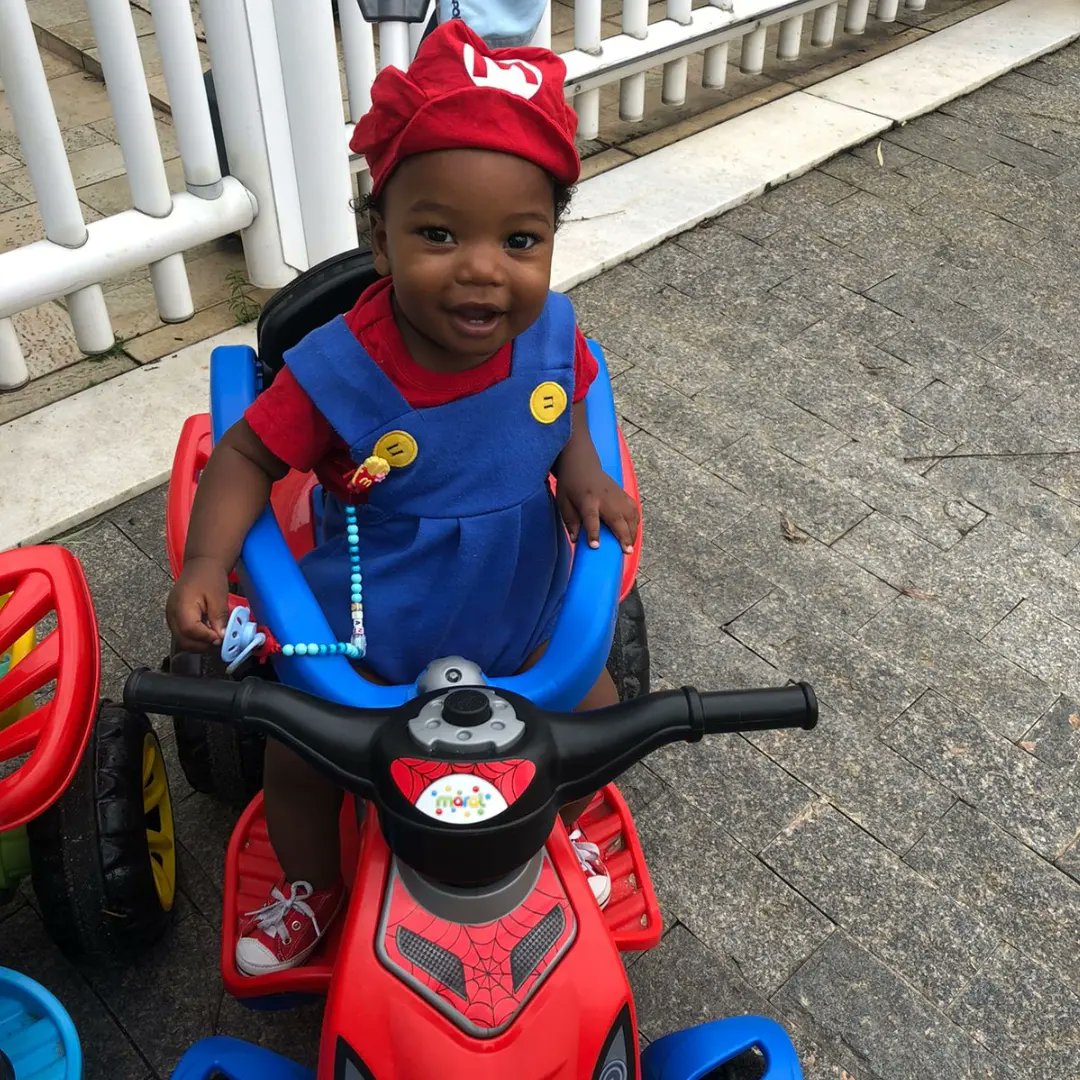nega_rl's tweet photo. Primeiro bailinho na creche do meu neném❤️🎊 #Carnaval #mariobrosmovie https://t.co/s8cInzZ6nt