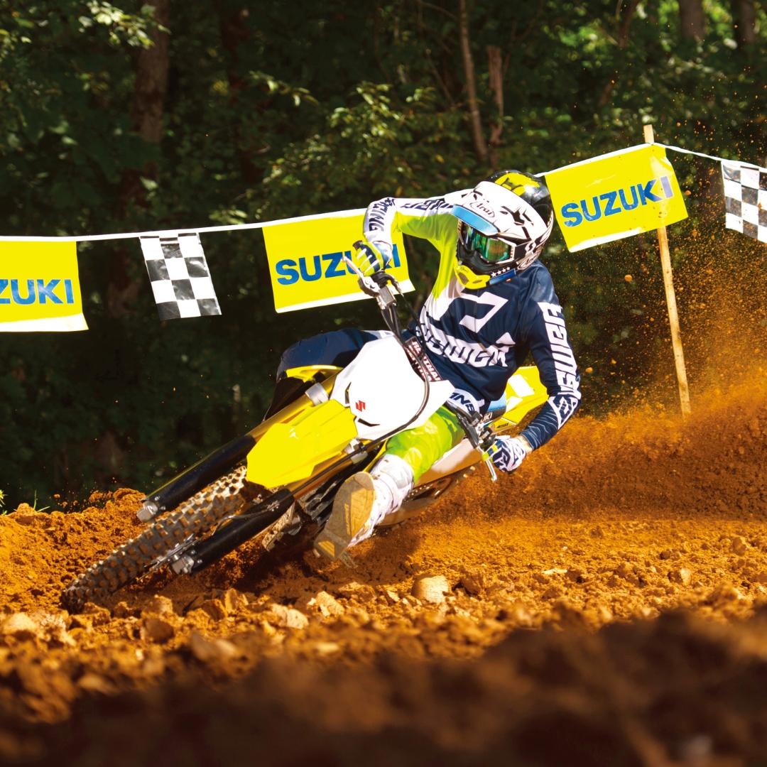 SuzukiBikesUK's tweet image. Looking to add more fun to your weekends… Head out on the track with our legendary RMZ-450, now available with £1,000 off. 

Full details: bikes.suzuki.co.uk/bikes/mx/rm-z4… 
#RMZ450 #SuzukiBikes #DirtBike