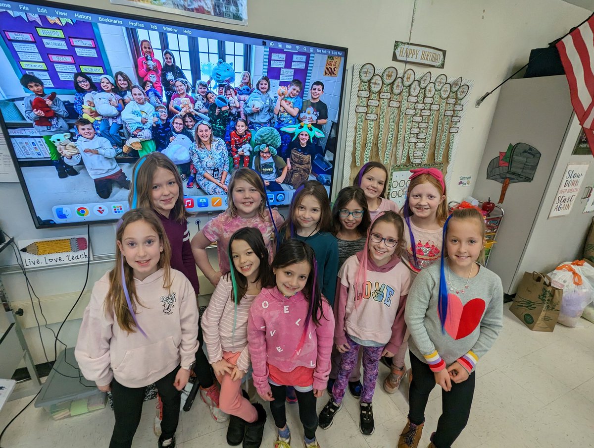 TheMrsDerry's tweet photo. Spreading all the love!! Happy Valentine's Day! #112leads #raviniarocks #3Derry https://t.co/UDXWXTNFgZ