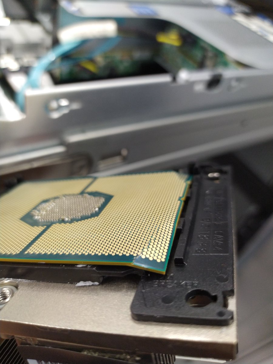 erwanaliasr1's tweet photo. - Oh my CPU is broken
- Nah, that's a software bug, you can't break the CPU like this
- Hold my beer https://t.co/j2f8yeb2bl