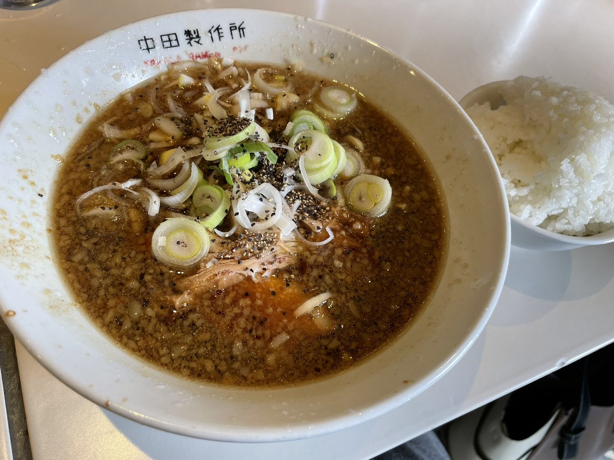 にある さんの 🍜 この塩辛さがクセになります😋👍 ⠀ I ate ramen at “Nakada Ramen Labo” in Gosen City, Niigata Prefecture. This ramen has a strong taste 