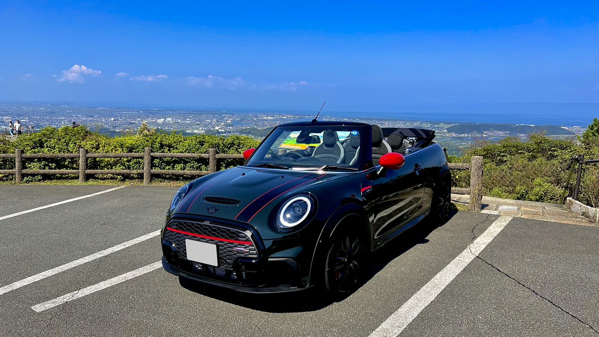 yosshi_f57jcw's tweet photo. MINIオーナーの皆様と繋がりたくてMINIのアカウント作りました!
納車したばっかりのまだまだMINI初心者ですがよろしくお願いします!
#mini
#minif57
#F57JCW
#ミニコンバーチブル
#MINI乗りさんと繋がりたい https://t.co/rgHOTDO2Aw