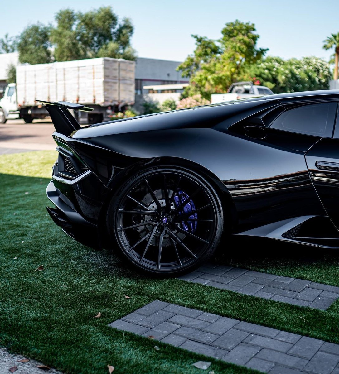 CelebritiesLover on Twitter "RT DailyLamboTM Blacked out