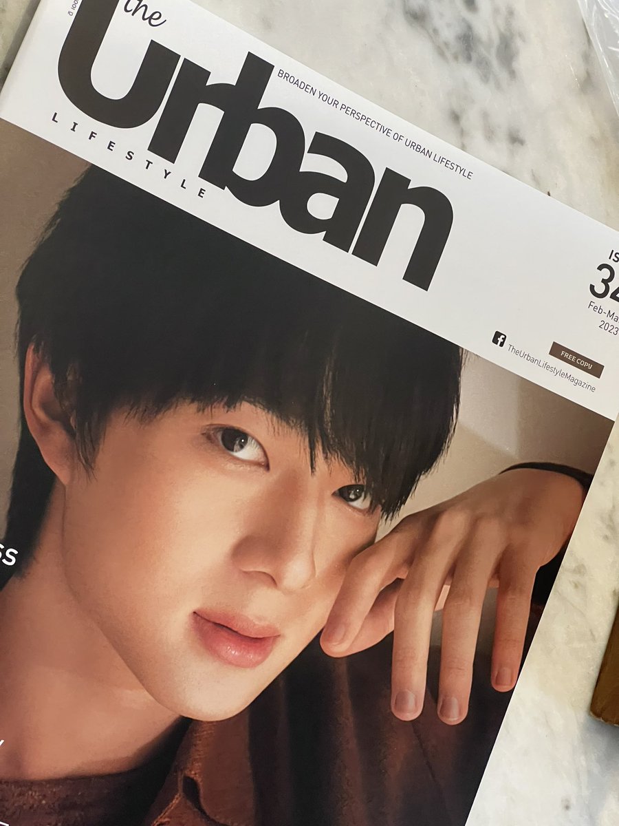 Rpw_exo's tweet image. The Urban Lifestyle ฉบับเดือนกุมภาพันธ์/มีนาคม 
📍 DEAN &amp;amp; DELUCA 
SAMYAN MITRTOWN (OFFICE)

📘 อ่านแบบเต็มๆ 
ติดตามได้ที่นี่ bit.ly/3HJBkqu
#TheUrbanLifestyleMagazine #Issue34
#NuNew #NanaNu