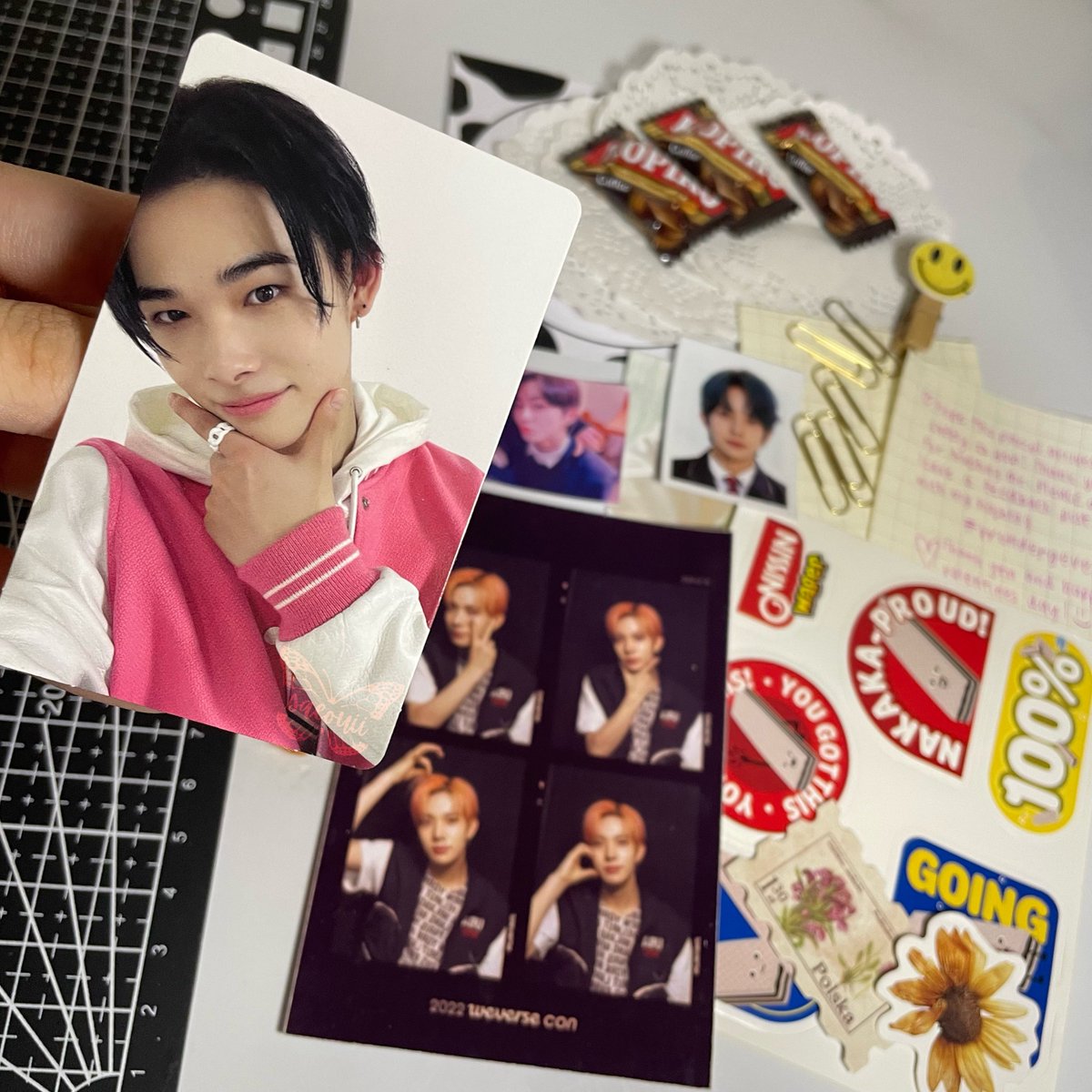 saeouii's tweet photo. β©β§βΛ π #MailSaee β©β§βΛ
β°ββ from: @vvonderwon βββ―
Hello po! Ni-ki arrived na po >< sparks talaga and super pogi niya dito γ
γ
Thank you so much for packing him safely and for the generous amount of freebies π
β
#vvondergeves https://t.co/Brnr159X3J