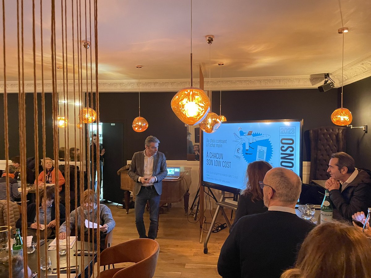 phbartoli's tweet image. Présentation de l’Observatoire Consommation 2023 de @obs_cetelem @BNPP_PF Cette année : « à chacun son low cost »