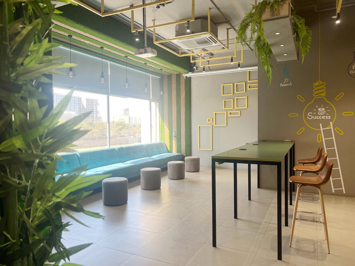 Provyzcoworking's tweet photo. Roses are red, violets are blue...Great work happens when you have a stunning office like we do 😍
Schedule a tour of #Provyz #Coworking today. Call or WhatsApp us on +919925757722
#provyz #businesscentre #flexibleworkspace #workspace
#hotdesk #flexidesk #privatecabins https://t.co/TmZrnKEjL6