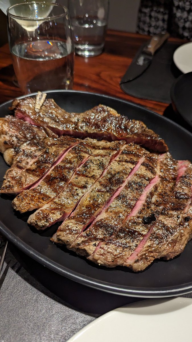 bleezy24's tweet photo. Had to come back for that steak once more! #Melbourne #foodie #santelmo https://t.co/VatMiZh9IS
