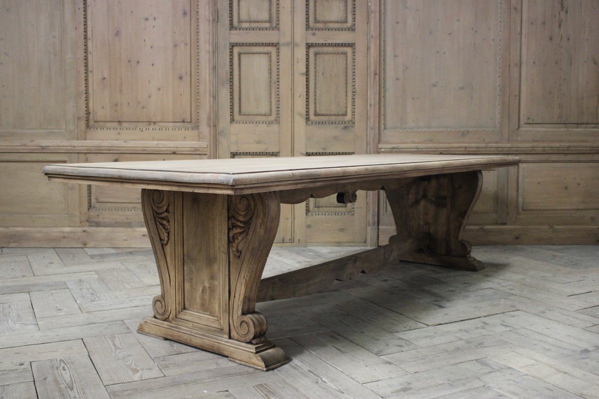 BrownriggUK's tweet image. Superb 1930s Italian Bleached Walnut Dining Table

bit.ly/3Ebz8aa

#diningtable #antiquetable #walnutdiningtable #antique #furniture #interiordesign #decor