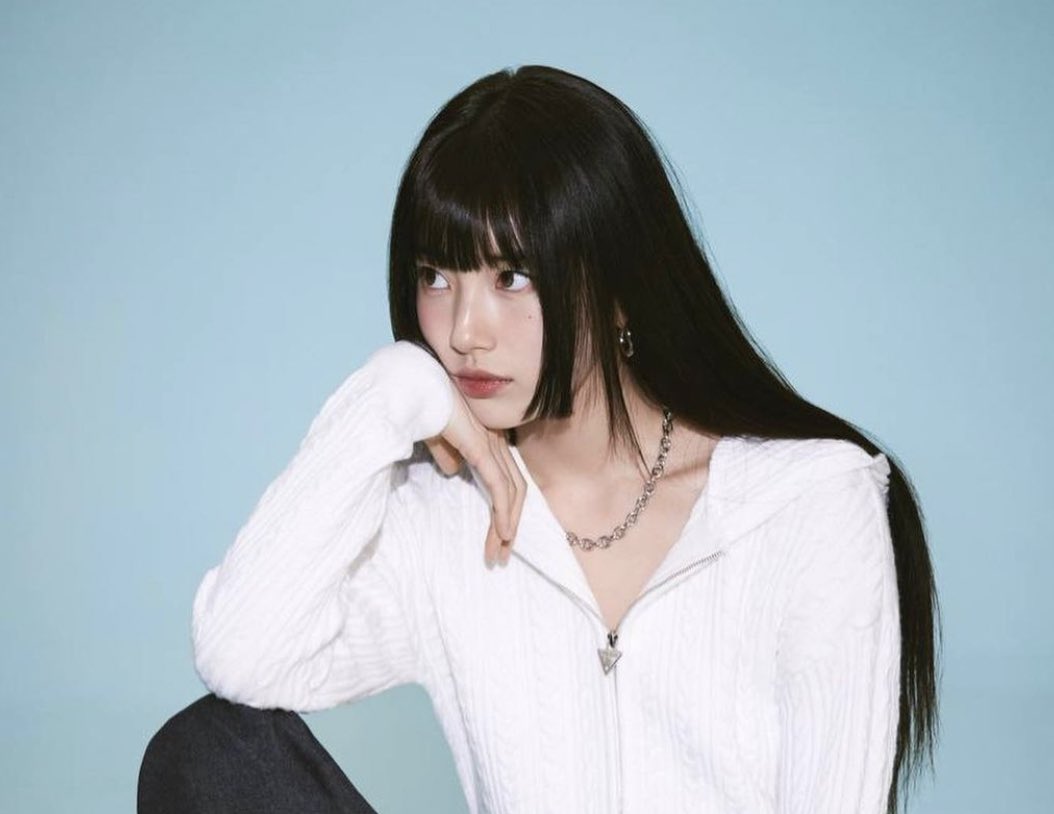 mozaranii's tweet photo. 흑발 풀뱅 히메컷 배수지... 이거 꿈 아니지? https://t.co/k4S6T9nUUC