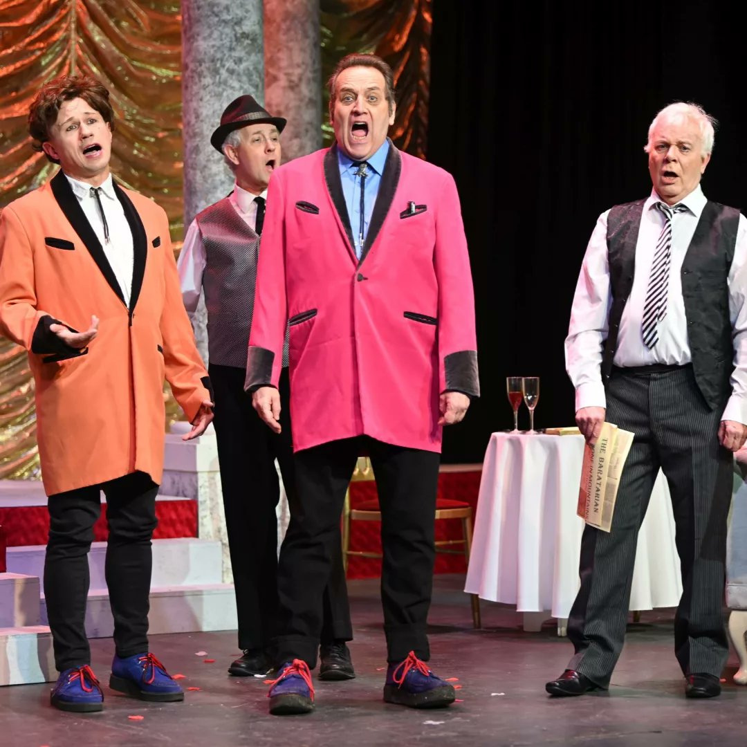 SouthgateOpera's tweet image. 4 MORE CHANCES TO SEE GONDOLIERS!
Tickets: tinyurl.com/SOGondoliers

Photos: @Steve_Beeston

#SOTheGondoliers #SOGondoliers #CultureInEnfield  #gilbertandsullivan @Wyllyotts