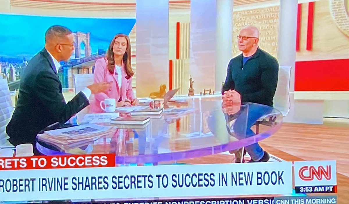 MarciMcCall24's tweet photo. Watching @RobertIrvine discussing his new book #OvercomingTheImpossible #restaurantimpossible Fam! On @CNNThisMorning now https://t.co/S7NNuQfxHg