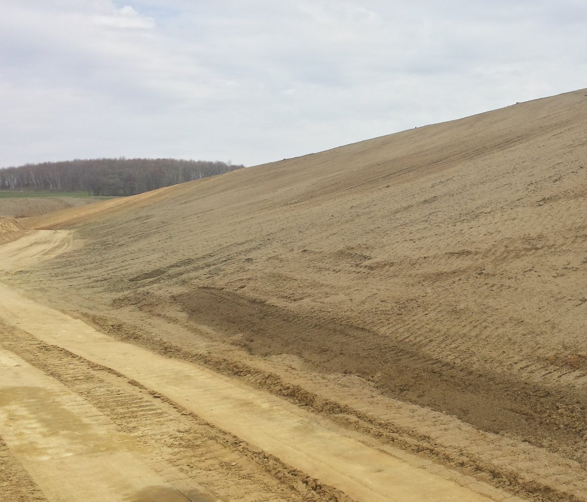 LSCenv's tweet photo. A sand mine needed a solution for their reclamation issues. Fusion Biotic Soil Amendment solved multiple problems with one solution.
Read the success story here https://t.co/ikeC3PB1C2
#LSCenv #GreenerGood #Fusion #Reclamation #Environmental #Hydroseeding #construction https://t.co/ZmTuvnWRR6