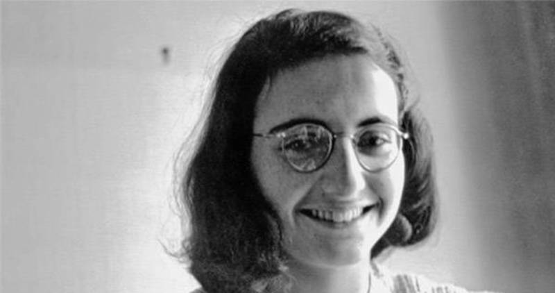 16 February 1926 | A German Jewish girl Margot Frank, Anna's older sister, was born in Frankfurt. She and her family went into hiding in Amsterdam. After being arrested they were deported with their parents to #Auschwitz. The sisters perished in Bergen-Belsen.