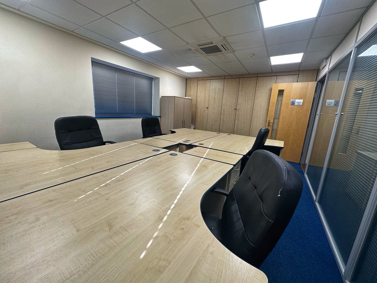 Want to be a tenant in one of our 5* rated serviced #offices? ⭐

Suite 5 is looking for a new tenant, a 222sq ft office suitable for 3 to 4 people, fully furnished & available in March! 🎉

📨 sales@harlaxtonestates.com

#newark #grantham #business #officeleasing #officetolet