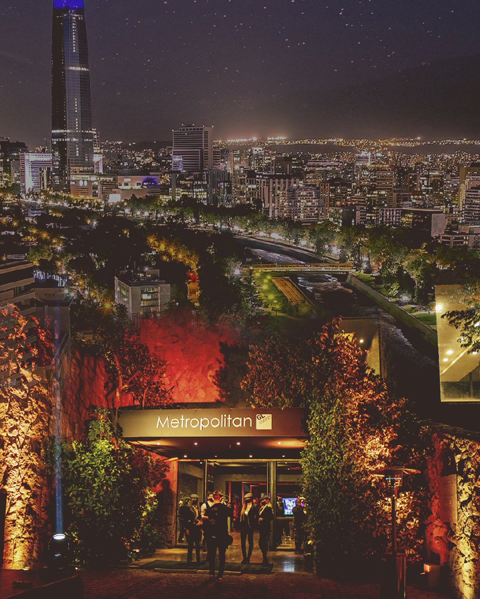 Metropolitan Santiago es un centro de eventos de clase mundial.
Acceso a carreteras, hoteles, centros comerciales, y estamos ubicado a sólo 15 minutos del aeropuerto internacional ✈

Av. San Josemaría Escrivá de Balaguer 5600, Vitacura
Contáctanos ✉ info@metropolitansantiago.cl