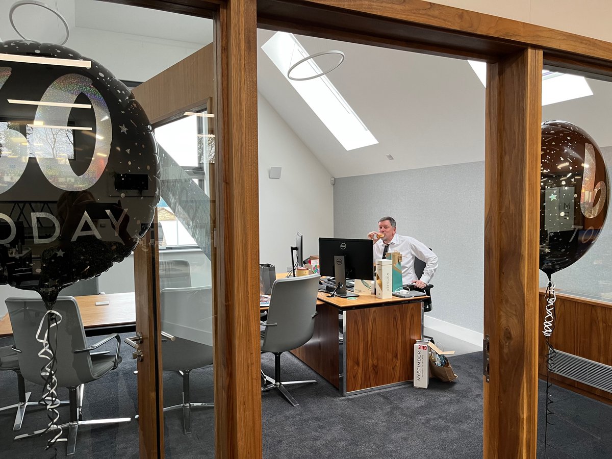 ionscience's tweet image. 🎉🎈Today we celebrate a birthday landmark within ION Science! Duncan Johns - Managing Director&apos;s 60th Birthday!🎈🎉From all of us at ION Science, Happy Birthday and thank you! 
#birthday #ionscience #managingdirector #birthdaycelebration #milestone #landmark #companylandmark