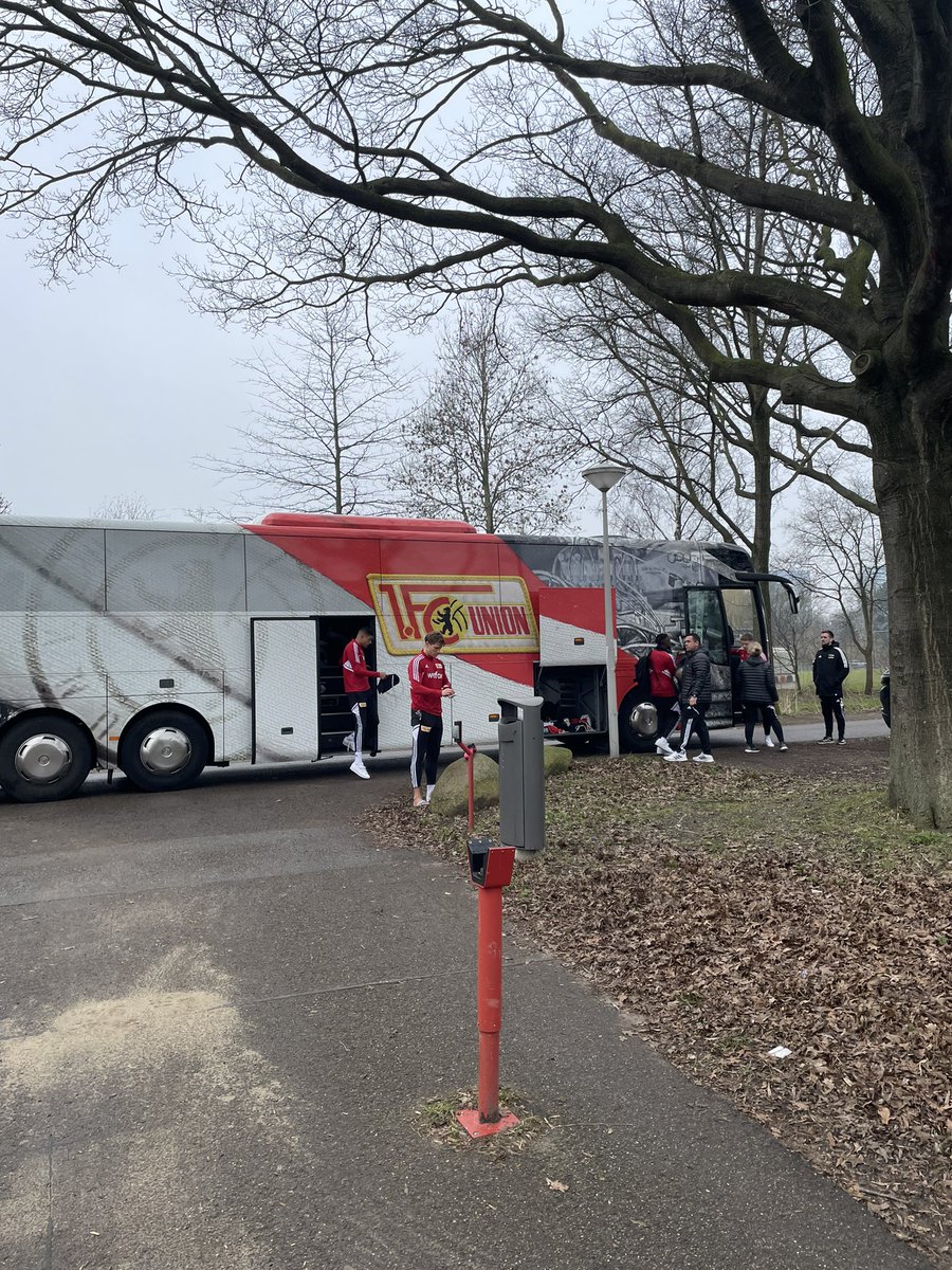Herzlich wilkommen an die <a href="/fcunion/">1. FC Union Berlin</a> am sportplatz Drieburg! Viel spass heute Abend gegen <a href="/AFCAjax/">AFC Ajax</a>.