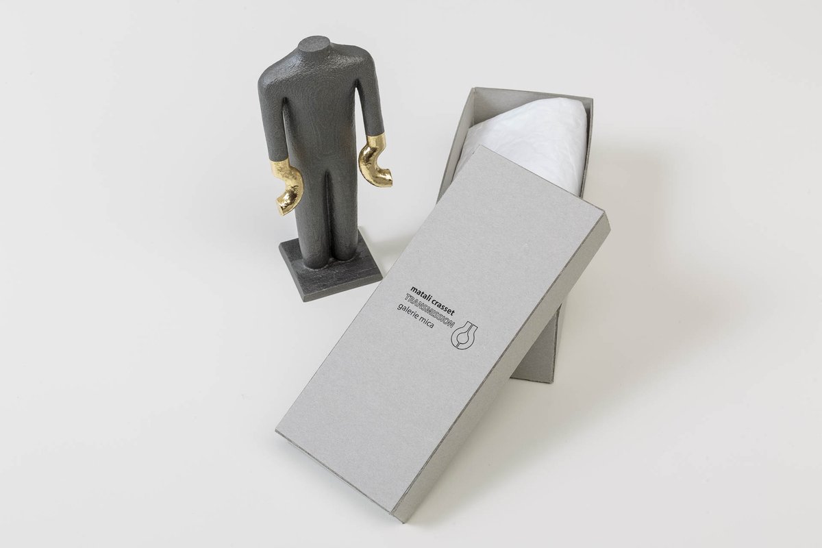 VIVANT

A new edition of the Galerie MICA : Transmission by 
@matalicrasset in collaboration with LAB craftsmen in Brittany.

"The characters have no head, in order to put individuality in the background. Their union allows the creation of a collective consciousness... "