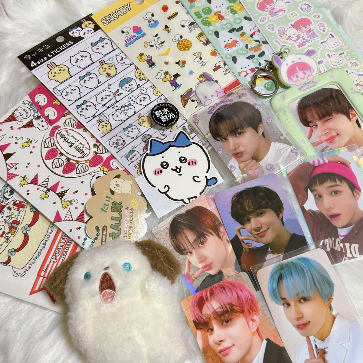 daylifejw's tweet photo. RT) happy jungwoo day ~

알티추첨 김정우 세트를 드려요~ 🔥 ＼＼\\୧( ⁼̴̶̤̀ω⁼̴̶̤́ )૭ //／／🔥
앞머리 자른 하치와레가 너무나도 밤톨정우…….. https://t.co/HbGl8Wki6r