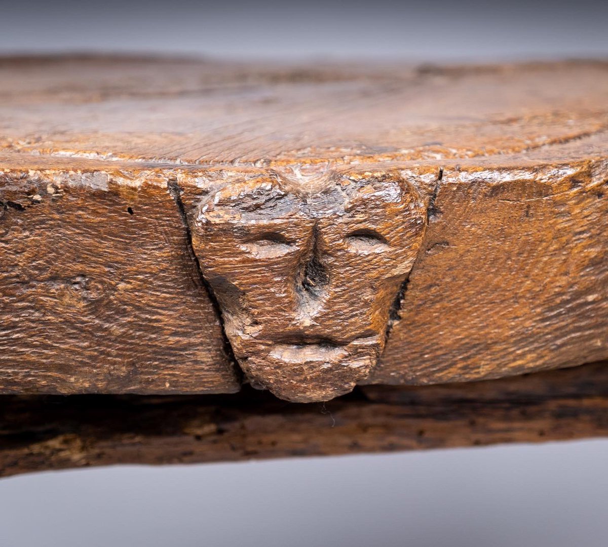 HarAntiques's tweet photo. An absolutely charming, and very substantial, 18th century elm cheese press board, later converted to a table.  Now available https://t.co/eQYoOGFG1D

#antiques #interiors #cheeselover #rustic https://t.co/j4IeoHKRlu