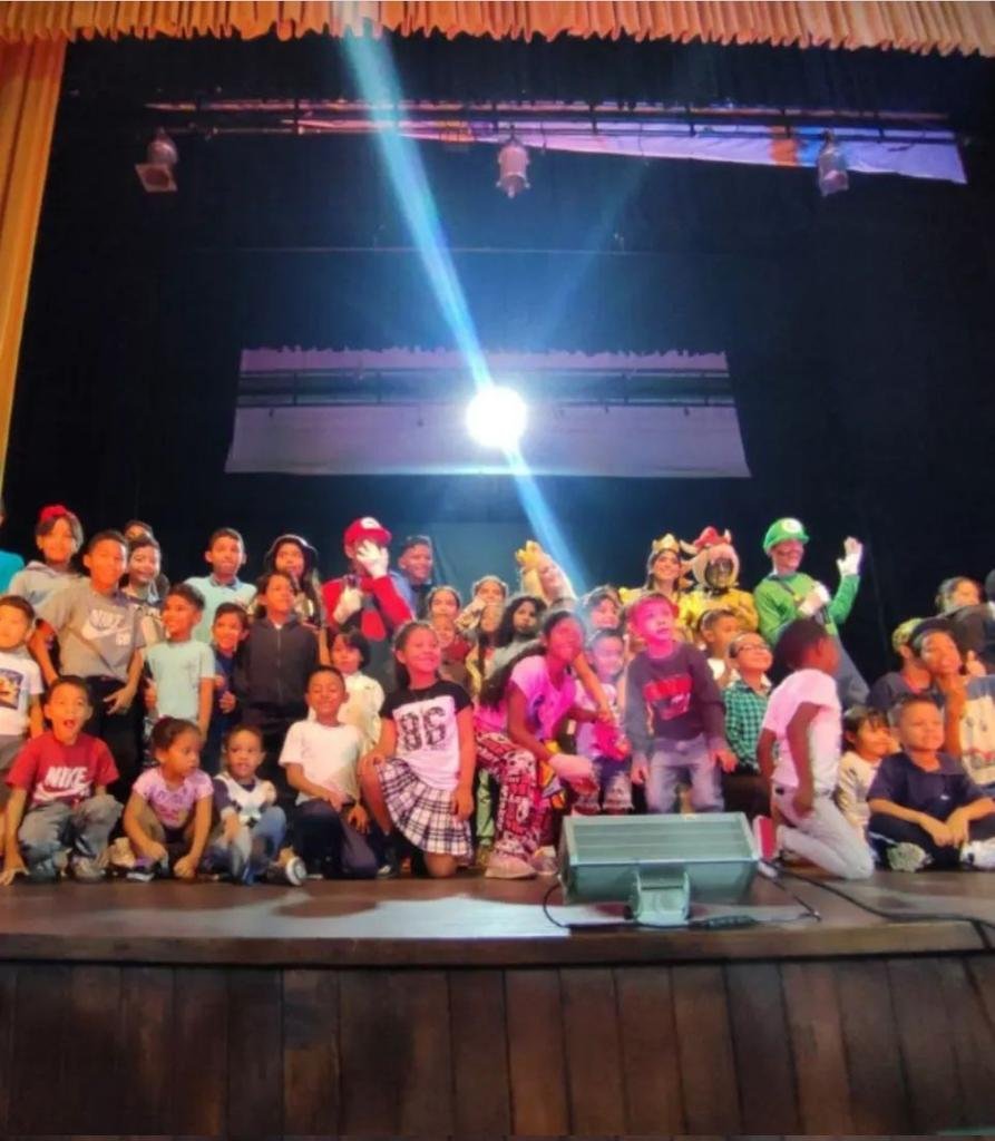 XtraLoco's tweet photo. 📰#GDCInforma|| Con gran emoción, el @GDCEsPueblo, este #15Feb se dió inicio a la presentación de las diversas obras teatrales por motivo de la celebración de los #CarnavalesFelices2023, en el Teatro Principal de Caracas.
#poupettekenza https://t.co/DF0bYemvLn
